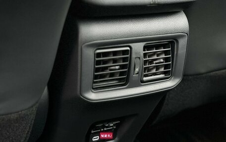 Toyota RAV4, 2025 год, 3 890 000 рублей, 35 фотография
