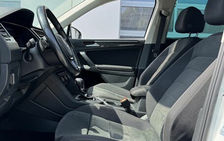 Volkswagen Tiguan II, 2018 год, 2 388 000 рублей, 16 фотография