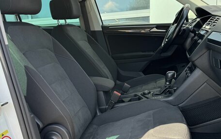 Volkswagen Tiguan II, 2018 год, 2 388 000 рублей, 17 фотография