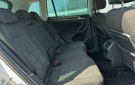 Volkswagen Tiguan II, 2018 год, 2 388 000 рублей, 18 фотография