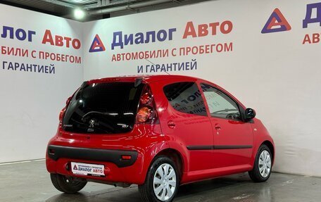 Peugeot 107 I рестайлинг, 2013 год, 523 000 рублей, 3 фотография