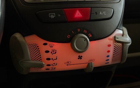 Peugeot 107 I рестайлинг, 2013 год, 523 000 рублей, 12 фотография