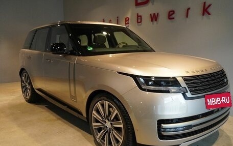 Land Rover Range Rover IV рестайлинг, 2025 год, 30 500 000 рублей, 3 фотография