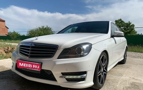 Mercedes-Benz C-Класс, 2012 год, 1 550 000 рублей, 1 фотография