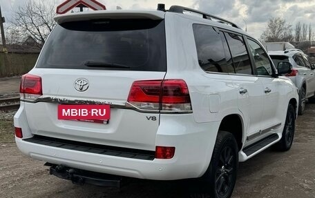 Toyota Land Cruiser 200, 2018 год, 5 000 000 рублей, 2 фотография