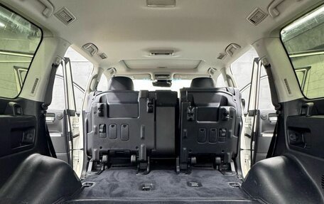 Toyota Land Cruiser 200, 2018 год, 5 000 000 рублей, 12 фотография