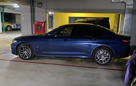 BMW 5 серия, 2021 год, 5 100 000 рублей, 2 фотография