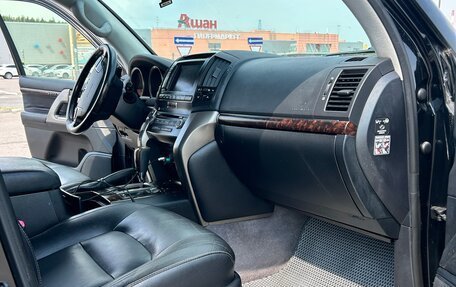 Toyota Land Cruiser 200, 2011 год, 2 600 000 рублей, 4 фотография