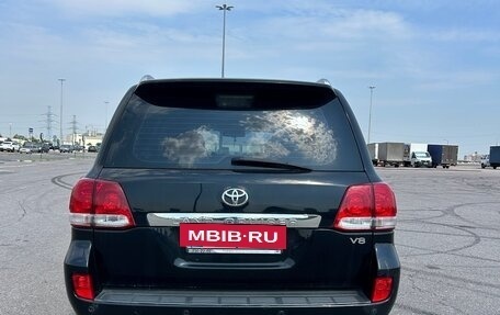 Toyota Land Cruiser 200, 2011 год, 2 600 000 рублей, 7 фотография