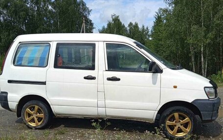 Toyota Town Ace III, 1997 год, 550 000 рублей, 3 фотография
