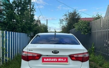 KIA Rio III рестайлинг, 2014 год, 850 000 рублей, 2 фотография