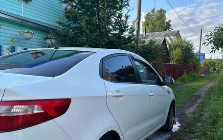 KIA Rio III рестайлинг, 2014 год, 850 000 рублей, 7 фотография