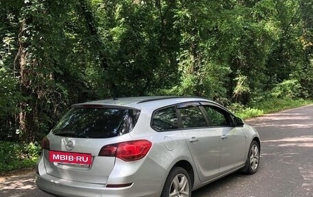 Opel Astra J, 2012 год, 1 000 000 рублей, 3 фотография