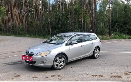 Opel Astra J, 2012 год, 1 000 000 рублей, 4 фотография