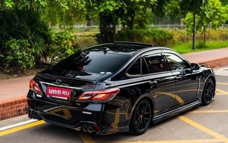Toyota Crown, 2021 год, 2 900 000 рублей, 2 фотография