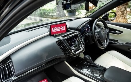 Toyota Crown, 2021 год, 2 900 000 рублей, 10 фотография