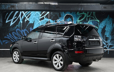 Mitsubishi Outlander III рестайлинг 3, 2011 год, 1 095 000 рублей, 3 фотография