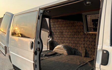 Volkswagen Transporter T4, 2001 год, 690 000 рублей, 10 фотография