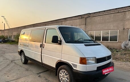 Volkswagen Transporter T4, 2001 год, 690 000 рублей, 2 фотография