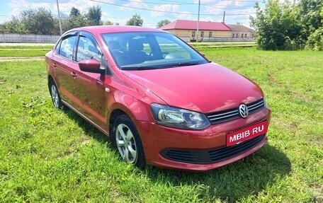 Volkswagen Polo VI (EU Market), 2011 год, 648 000 рублей, 2 фотография