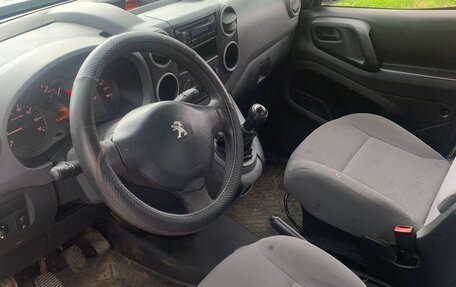 Peugeot Partner II рестайлинг 2, 2013 год, 840 000 рублей, 9 фотография