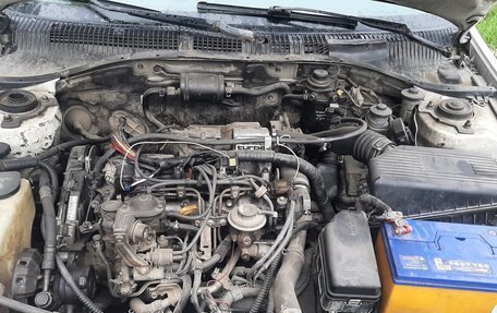 Toyota Carina, 1996 год, 200 000 рублей, 10 фотография