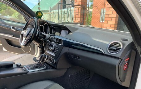 Mercedes-Benz C-Класс, 2012 год, 1 550 000 рублей, 6 фотография