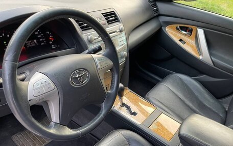 Toyota Camry, 2007 год, 850 000 рублей, 9 фотография
