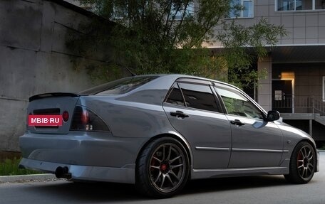 Toyota Altezza, 2001 год, 1 900 000 рублей, 7 фотография