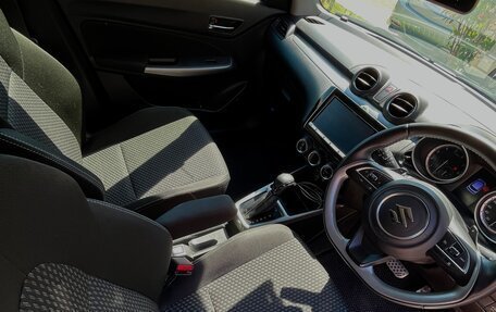 Suzuki Swift V, 2017 год, 1 300 000 рублей, 9 фотография