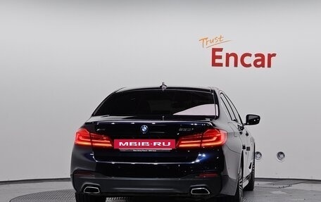 BMW 5 серия, 2019 год, 2 943 000 рублей, 3 фотография
