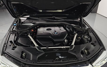 BMW 5 серия, 2019 год, 2 943 000 рублей, 16 фотография