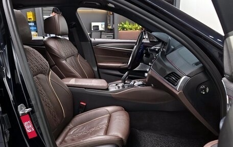 BMW 5 серия, 2019 год, 2 894 000 рублей, 20 фотография