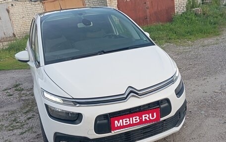 Citroen C4 Picasso II рестайлинг, 2017 год, 1 600 000 рублей, 1 фотография