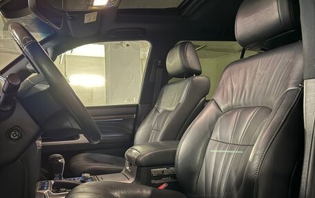 Toyota Land Cruiser 200, 2019 год, 6 800 000 рублей, 12 фотография