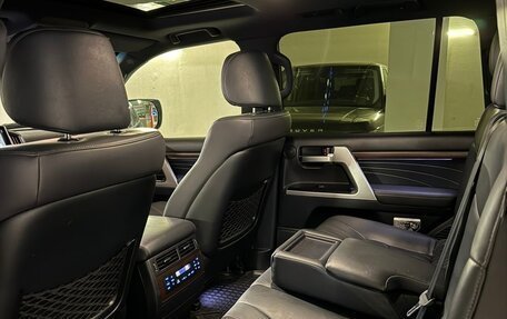 Toyota Land Cruiser 200, 2019 год, 6 800 000 рублей, 11 фотография