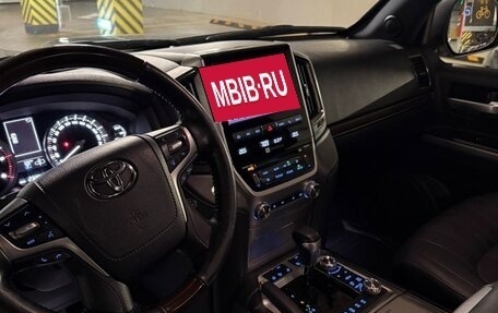 Toyota Land Cruiser 200, 2019 год, 6 800 000 рублей, 14 фотография