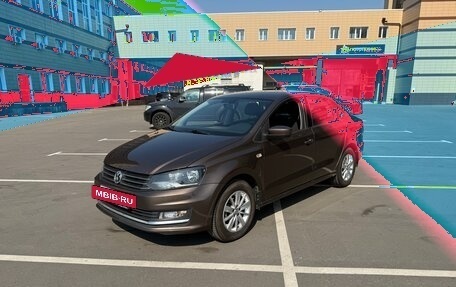 Volkswagen Polo VI (EU Market), 2015 год, 1 100 000 рублей, 2 фотография
