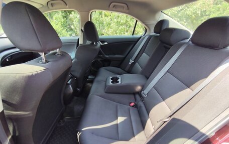 Honda Accord VIII рестайлинг, 2011 год, 900 000 рублей, 13 фотография