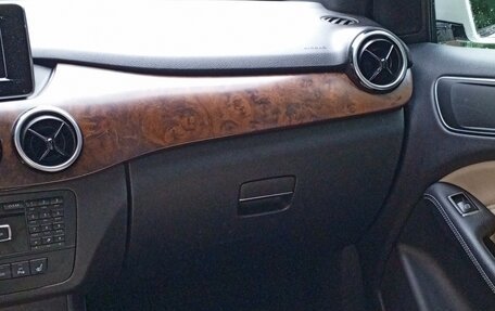 Mercedes-Benz B-Класс, 2013 год, 1 200 000 рублей, 2 фотография