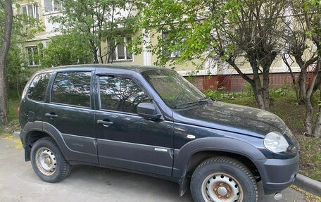 Chevrolet Niva I рестайлинг, 2015 год, 599 000 рублей, 3 фотография