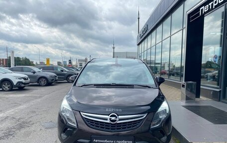 Opel Zafira C рестайлинг, 2013 год, 1 050 000 рублей, 4 фотография