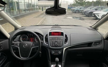 Opel Zafira C рестайлинг, 2013 год, 1 050 000 рублей, 15 фотография