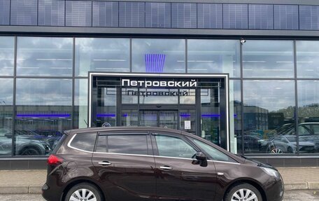 Opel Zafira C рестайлинг, 2013 год, 1 050 000 рублей, 6 фотография