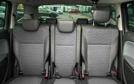 Opel Zafira C рестайлинг, 2013 год, 1 050 000 рублей, 29 фотография
