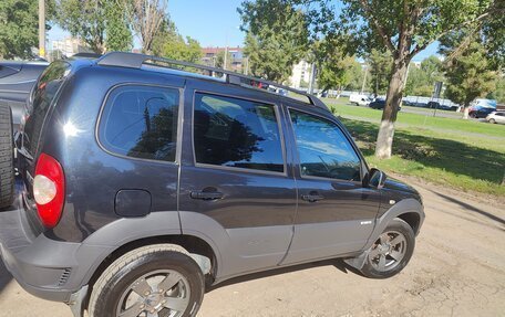 Chevrolet Niva I рестайлинг, 2016 год, 740 000 рублей, 3 фотография