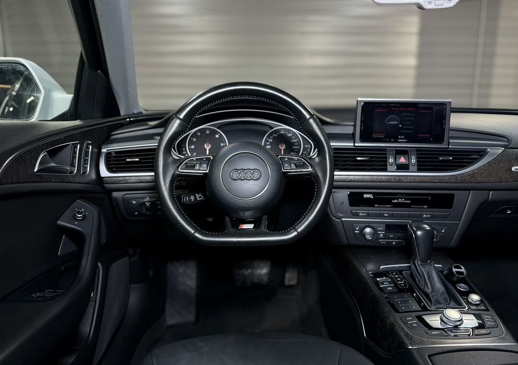 Audi A6 C7 рестайлинг, 2016 год, 2 700 000 рублей, 18 фотография