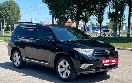 Toyota Highlander III, 2012 год, 1 850 000 рублей, 9 фотография