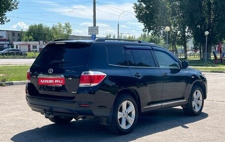 Toyota Highlander III, 2012 год, 1 850 000 рублей, 4 фотография