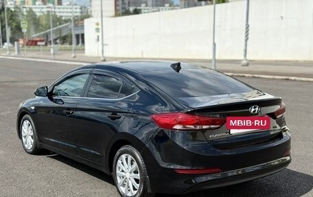 Hyundai Elantra VI рестайлинг, 2017 год, 975 000 рублей, 6 фотография